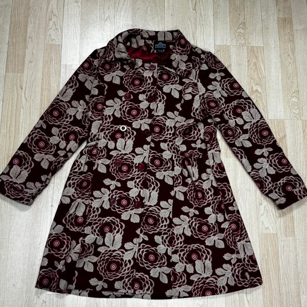 Stunning Angies Vintage Coat with Belt Size Medium